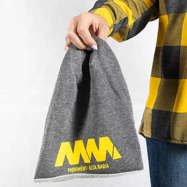 Berretto Movimënt grigio_01.webp