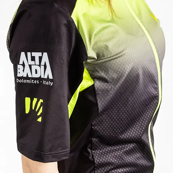 T-Shirt BB sfumatura yellow_01.webp