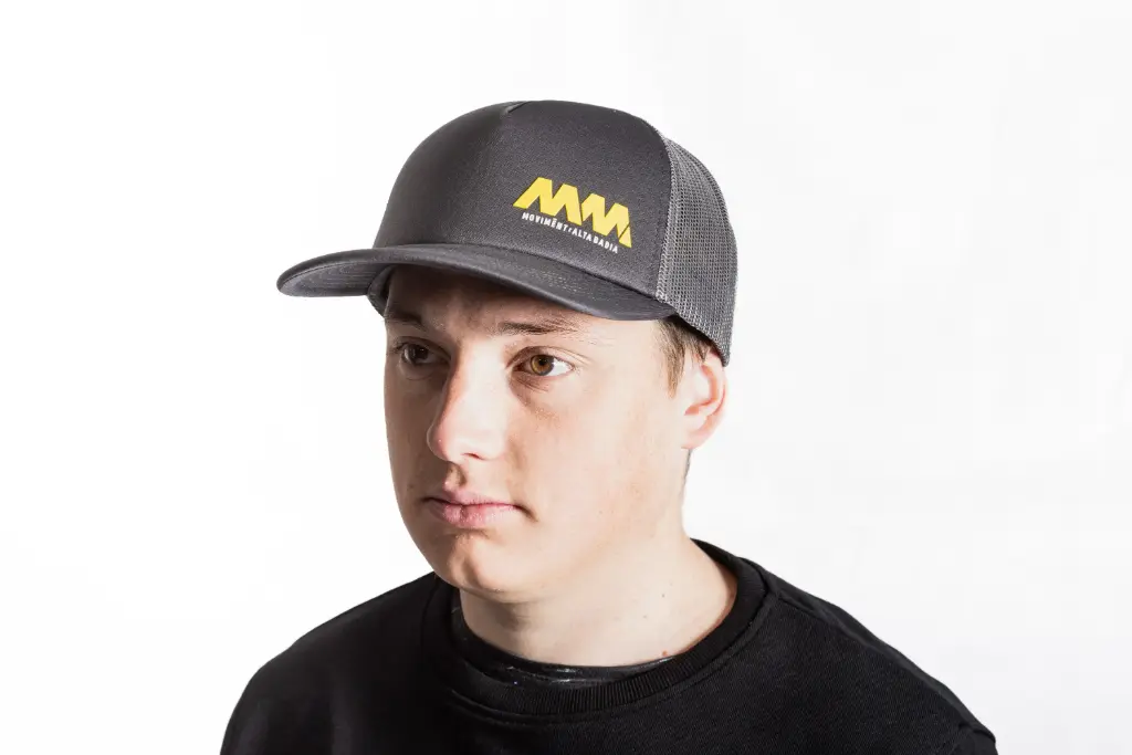 MM cap with round visor